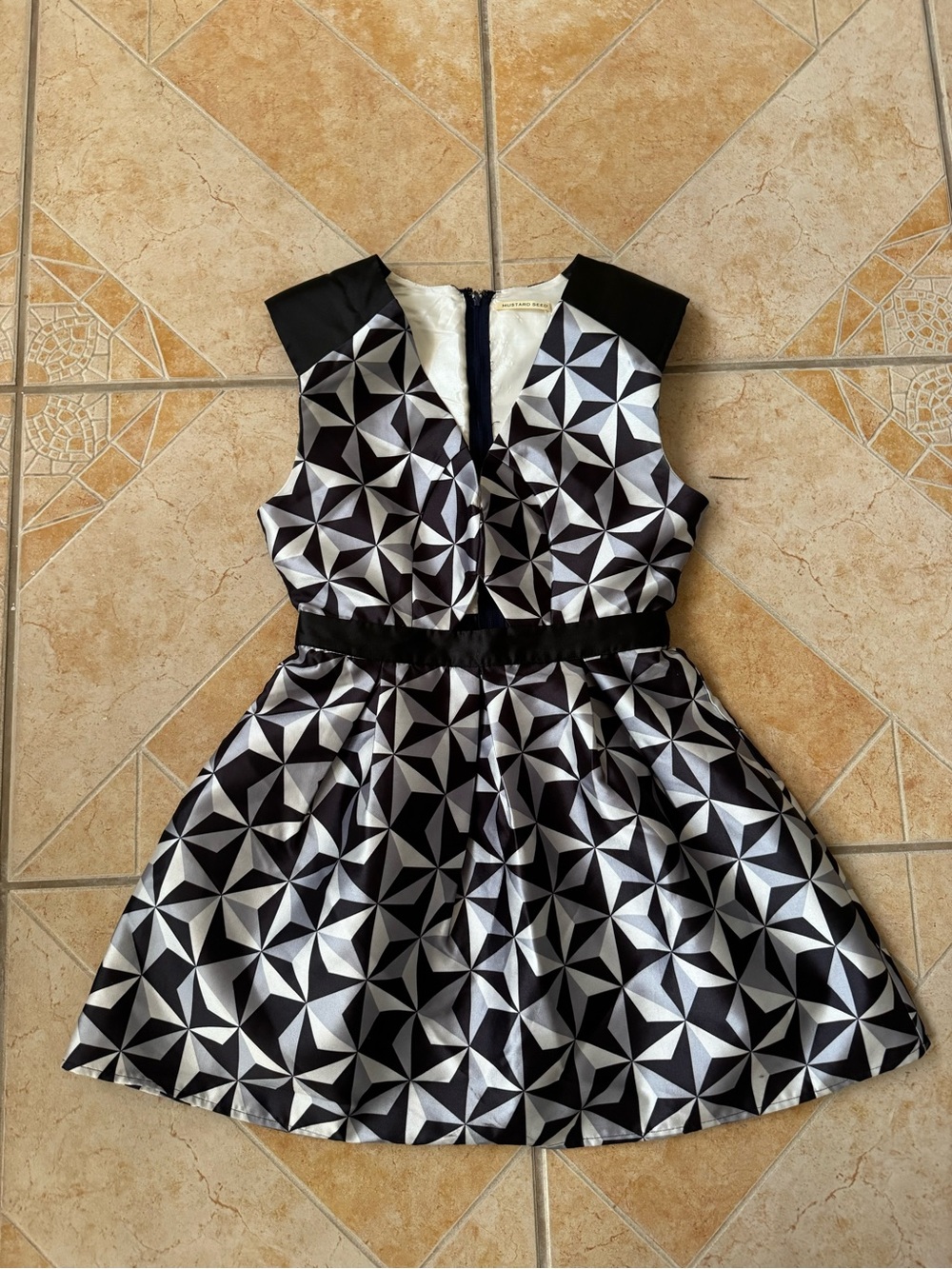 Black & White Geometric women' Party Dress